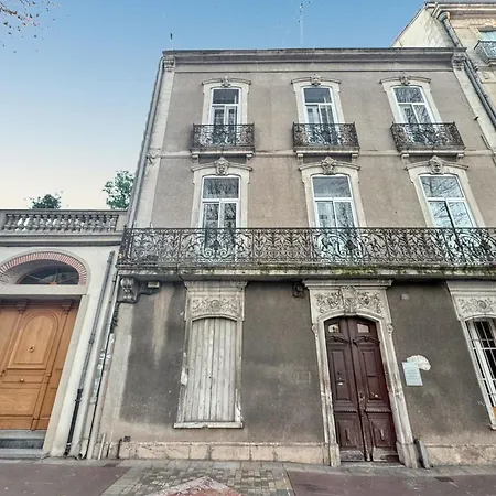 Spacieux A De 93 M² Διαμέρισμα *
