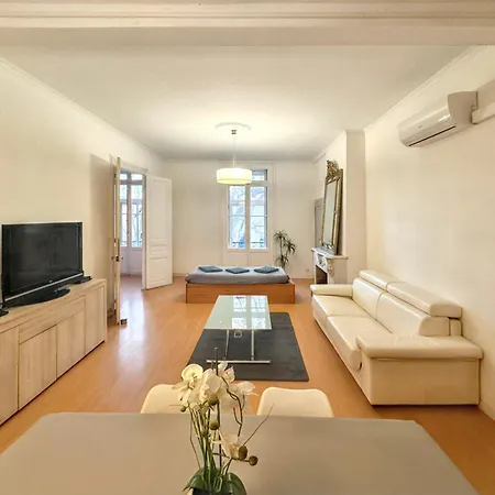 Spacieux à De 93 M² * Narbona