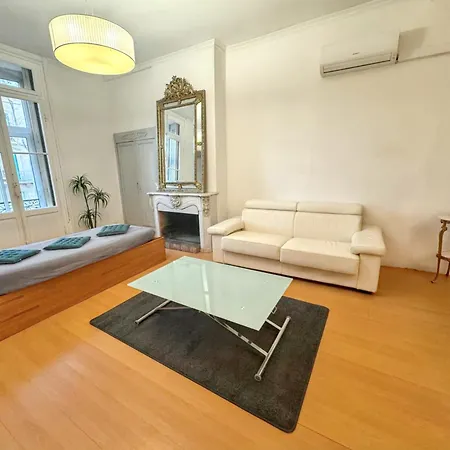 Spacieux A De 93 M² * Narbona