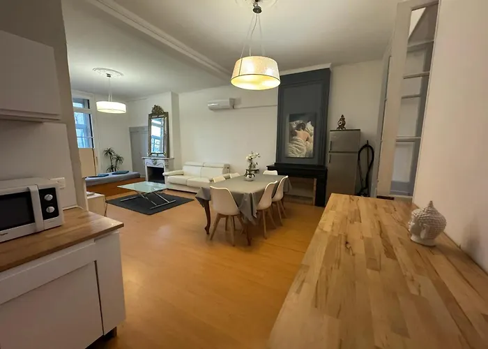Appartement Spacieux A Narbonne De 93 M² * ناربون