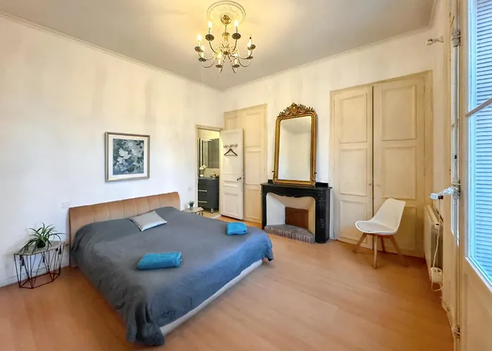 Appartement Spacieux A Narbonne De 93 M² شقة *